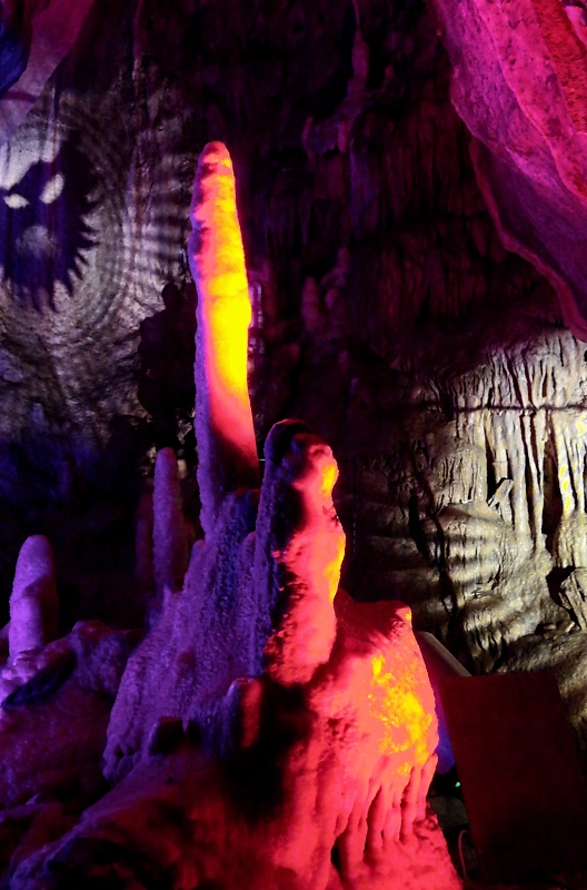Illumination der Dechenhöhle im Sauerland