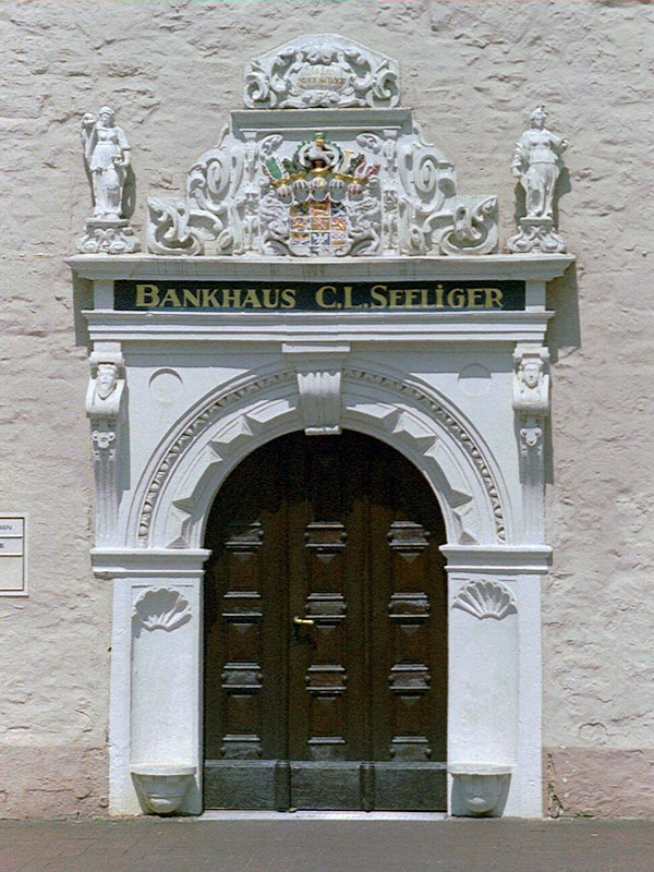 Portal eines Bankhauses in Wolfenbüttel